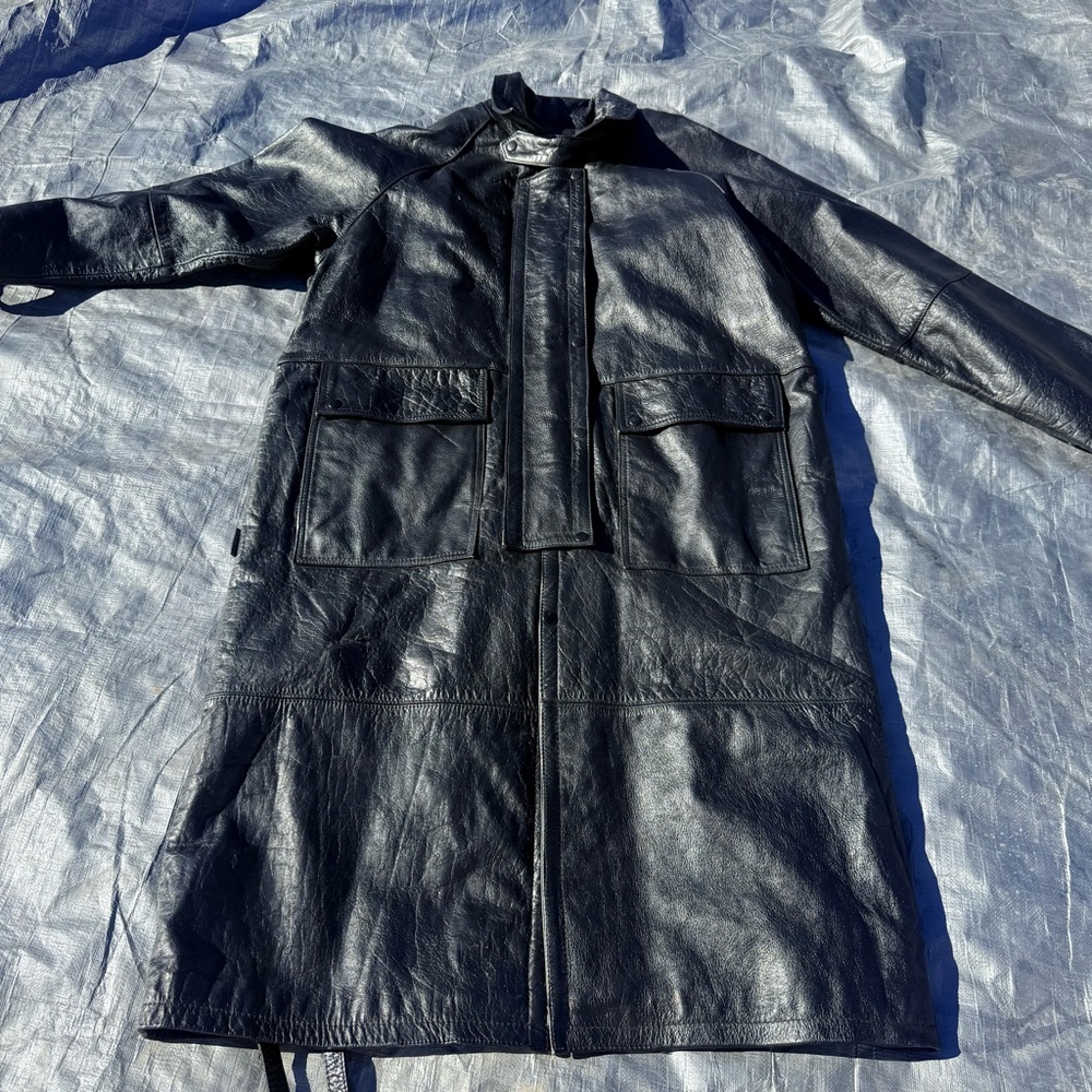 Vintage 80’s Leather King warm leather trenchcoat